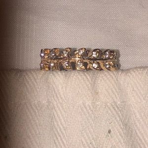 3🌻for$10 Charming Charlie’s Gold Leaf Ring